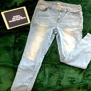 Old Navy 18 Long Rockstar Super Skinny Jeans